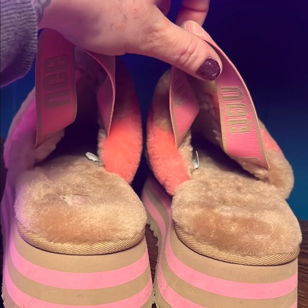 UGG Fluffy Pink and Tan Platform Sandals - Picture 7 of 7